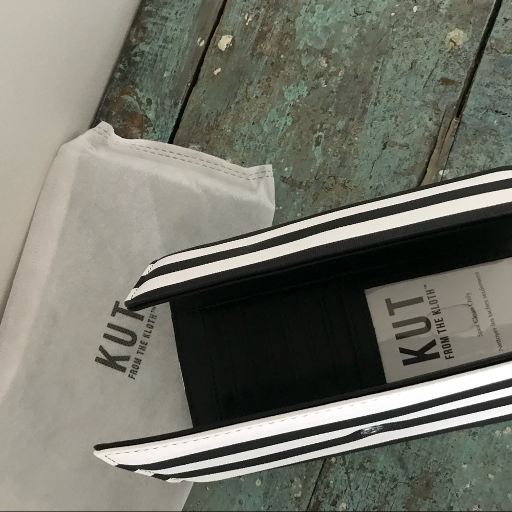Wallet - Picture 2 of 2